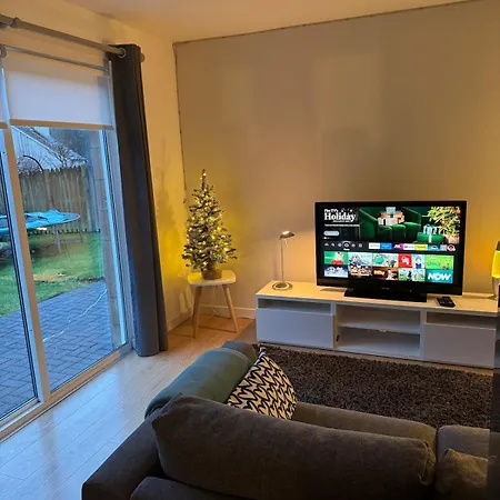 Spacious & Modern Garden Apartment Bearsden Exterior photo