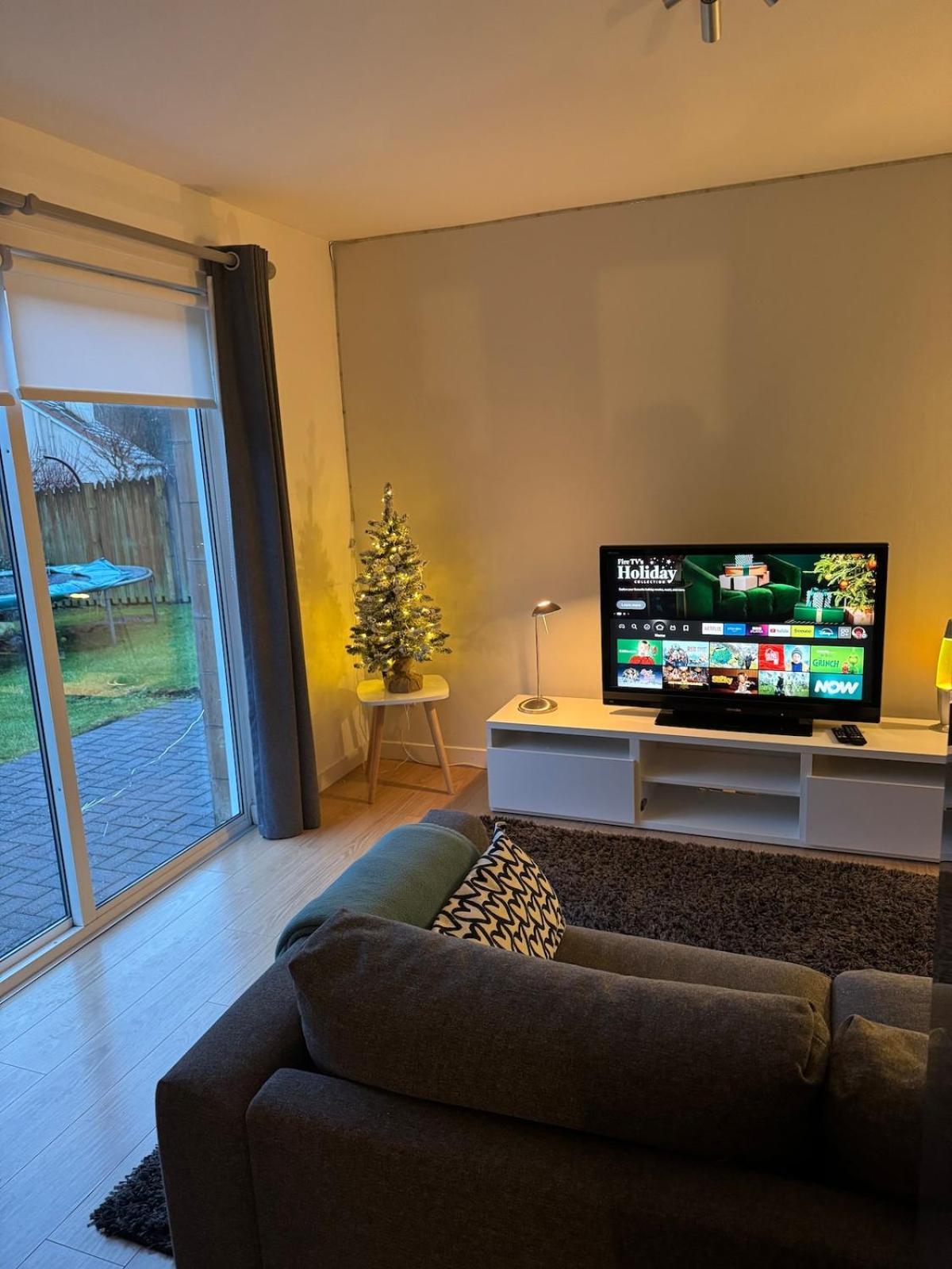 Apartment Spacious & Modern Garden